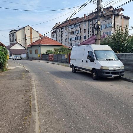 Ferienwohnung La Bebe 2 Beds Hunedoara Exterior foto
