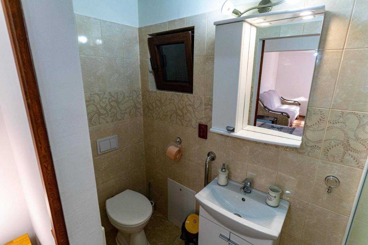 Ferienwohnung La Bebe 2 Beds Hunedoara Exterior foto